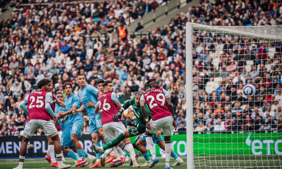 Forest Strikes Early Gibbs-White's Precision Pierces West Ham's Defense