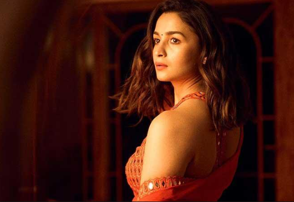 Alia Bhatt Shines Bright in Her New Romantic Movie “Heart Strings