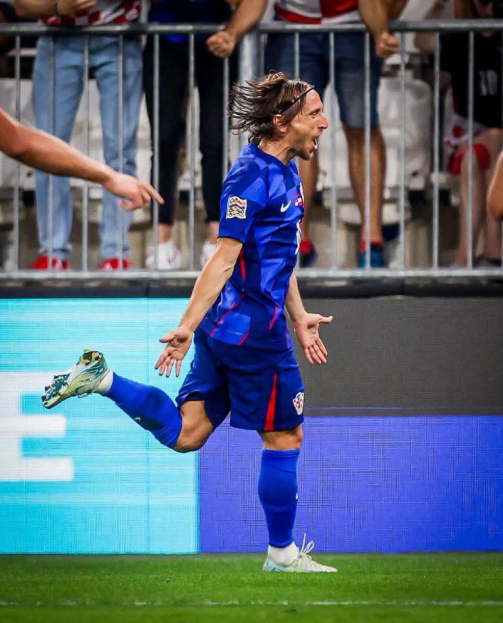 Powerful Modrić Midfield Mastermind at Almost 40