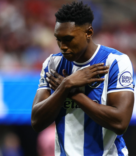 Porto Takes Early Lead with a Penalty