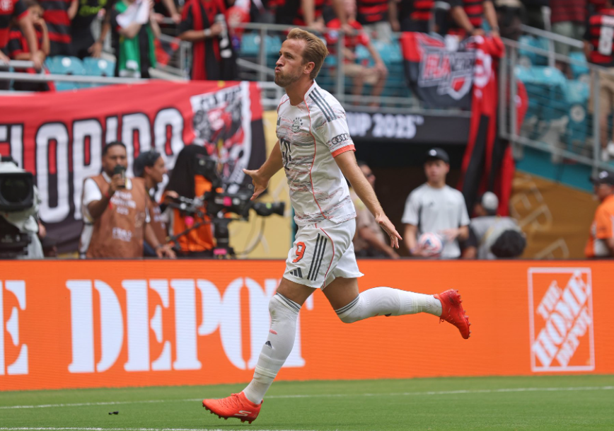 Harry Kane scores two goals to help Bayern move forward
