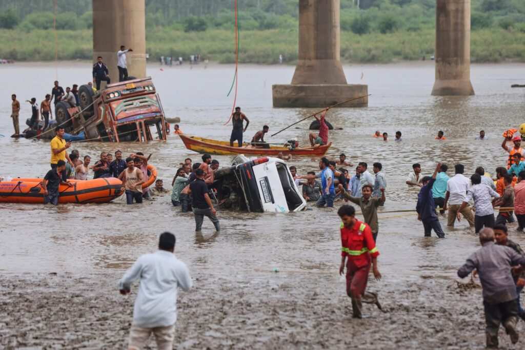What Happened During the Bridge Collapse?