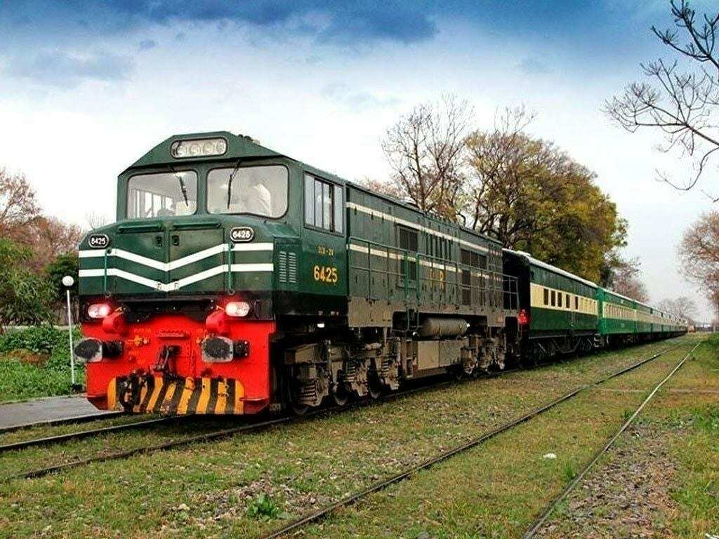 Pakistan businesses to benefit from new cargo train to Russia