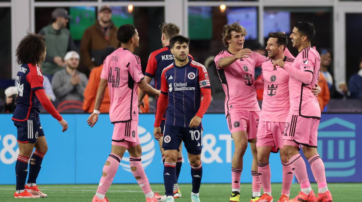 Lionel Messi scores first goal for Inter Miami in the 27th minute