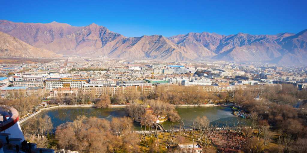 Chinese Government Promotes Economic Development in Tibet