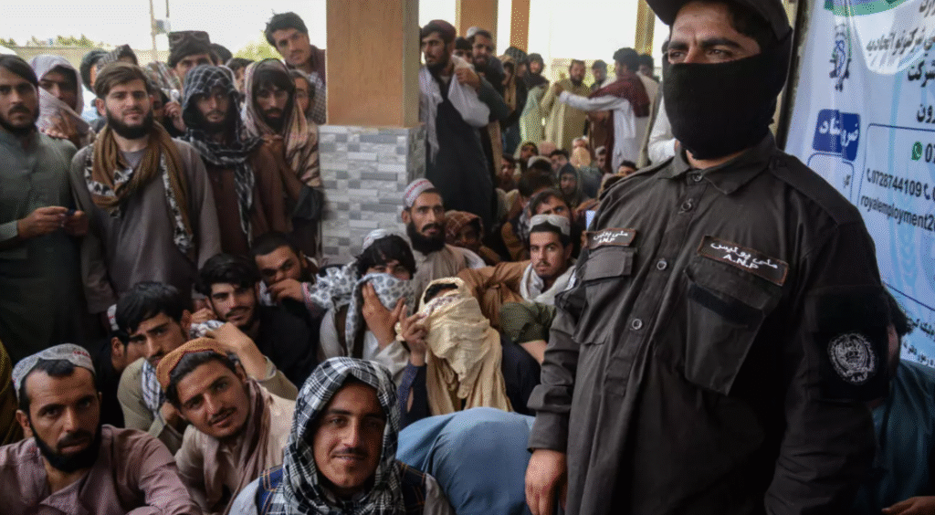 Afghan Labor Ministry Launches Registration Driven by Economic Crisis afgans qatar jobs
